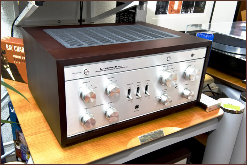 2401LuxmanB.jpg
