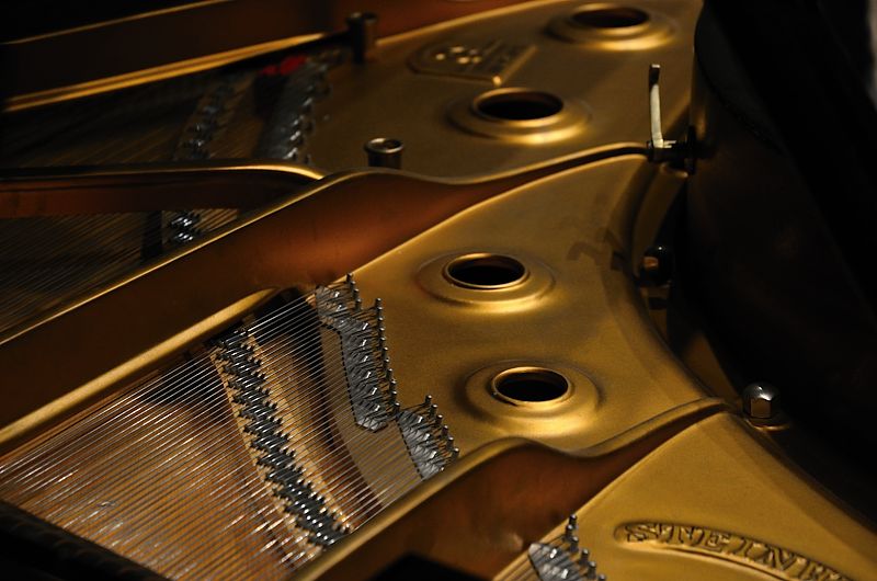 SteinwayDSC_4568_696_000355_zps32570fb4.jpg