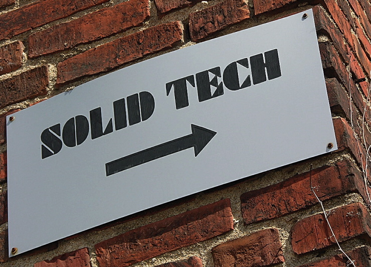 Solidtech002.JPG
